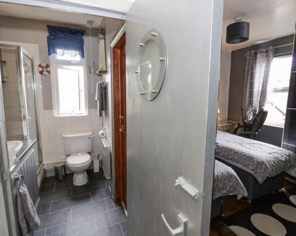Lovely Comfortable 3 Bed Home, Вустер Екстер'єр фото